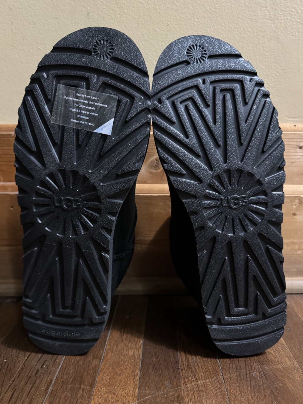 Ugg slippers size 9 brand new 

#ugg #uggtasmans #shoes #boots - Picture 4 of 4
